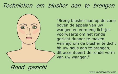 Blusher aanbrengen op een rond gezicht